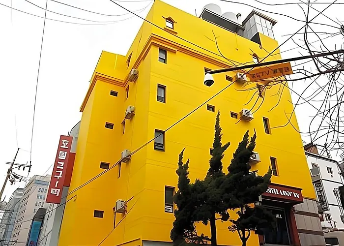 Golden Hill Hotel 2*